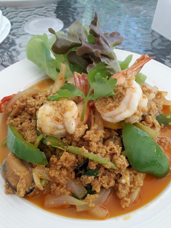 Lop Buri Baan Suan Geb Tawan酒店 外观 照片