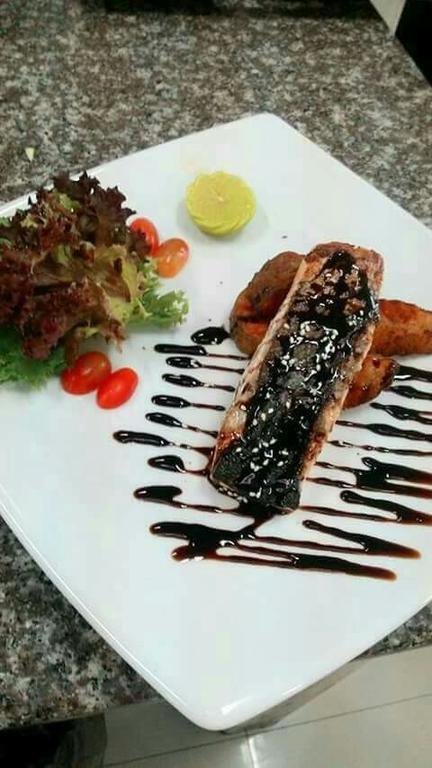 Lop Buri Baan Suan Geb Tawan酒店 外观 照片