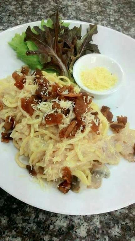 Lop Buri Baan Suan Geb Tawan酒店 外观 照片